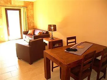 L'arcada De Fares Apartment