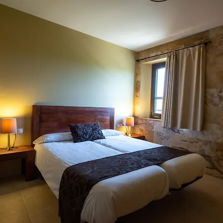 L'arcada De Fares Apartment