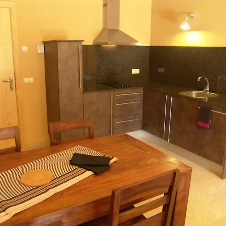 Apartment L'arcada De Fares *