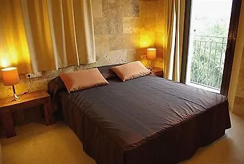 L'arcada De Fares Apartment